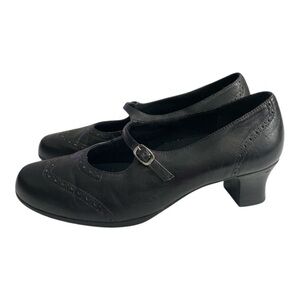 Munro American Black
Leather Mary Jane Heel Wing Tip Pump Work Women Shoes 10W